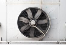 Profesjonalne narzędzia do montażu klimatyzacji – co znajdziesz w hurtowniach instalacyjnych i elektrycznych
